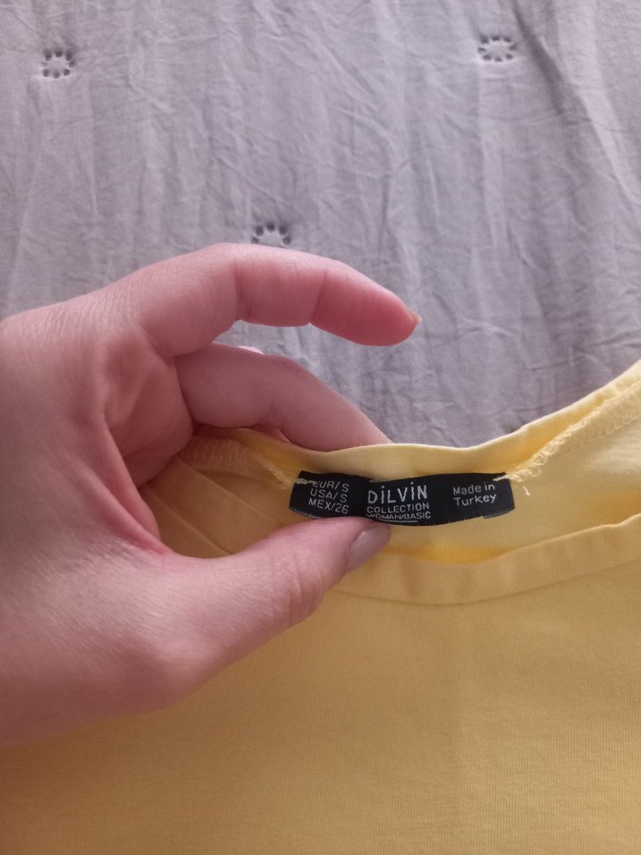 Dilvin Bej Kolsuz Kadın Tişört - Görsel 2