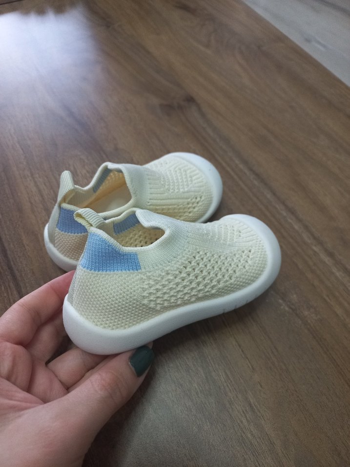 Beyaz Örgü Erkek Bebek İlk Adım Ayakkabısı 12,5 numara - Görsel 3