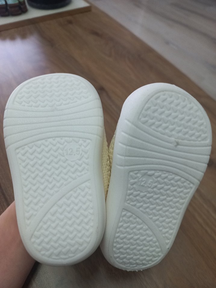 Beyaz Örgü Erkek Bebek İlk Adım Ayakkabısı 12,5 numara - Görsel 2