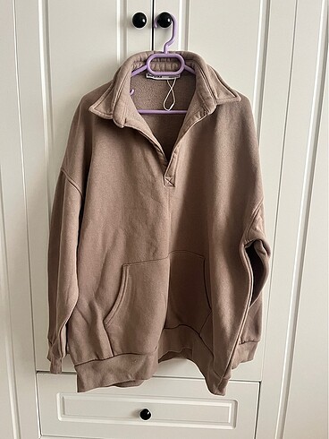 BERSHKA SWEATSHİRT