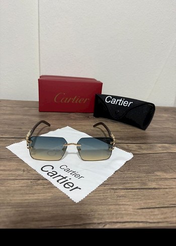 Şeffaf Siyah Kadın Güneş Gözlüğü - Görsel 3