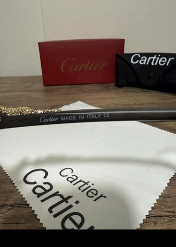 Şeffaf Siyah Kadın Güneş Gözlüğü - Görsel 5