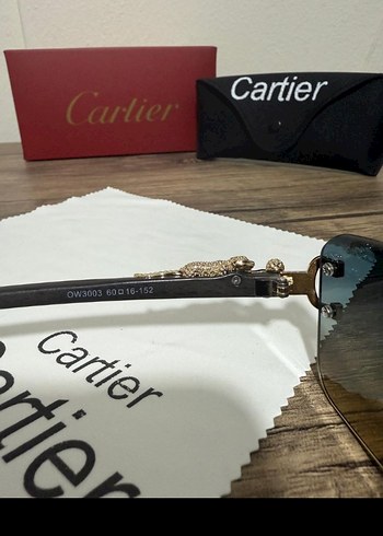 Şeffaf Siyah Kadın Güneş Gözlüğü - Görsel 4