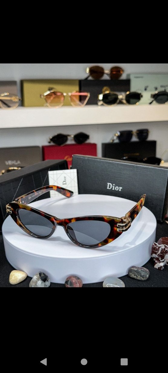 Bej Parlak Klasik Kadın Güneş Gözlüğü - Görsel 2