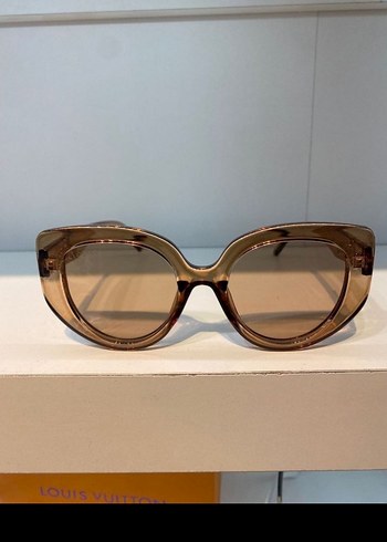 Şeffaf Bej Kadın Güneş Gözlüğü - Görsel 3