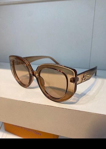 Şeffaf Bej Kadın Güneş Gözlüğü - Görsel 2