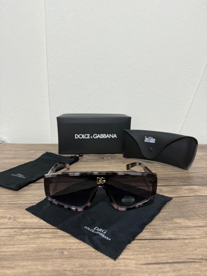 Şeffaf Gri Kadın Sokak Stili Gözlüğü - Görsel 3