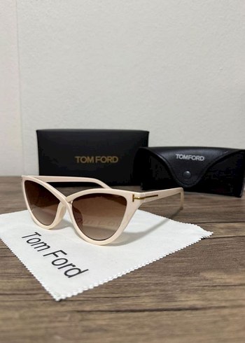 Bej Şeffaf Parlak Kadın Güneş Gözlüğü - Görsel 2