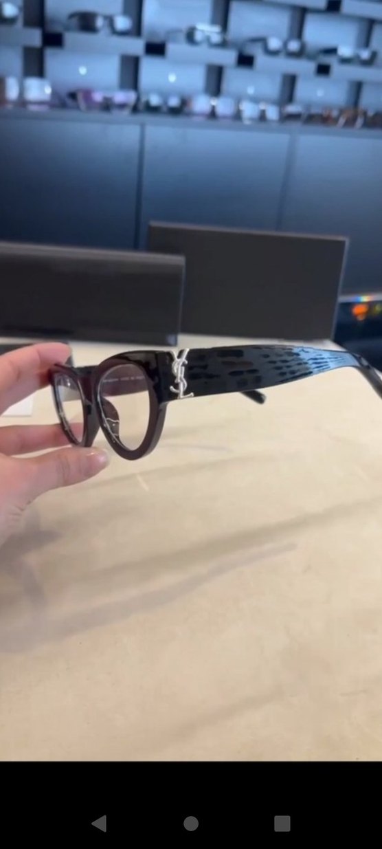 Klasik Siyah Kadın Gözlüğü - Görsel 3