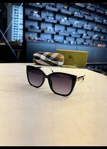 Burberry Burberry güneş gözlüğü