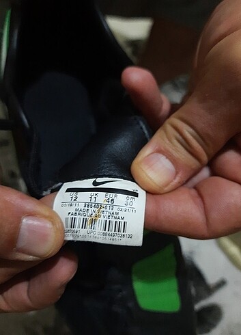 Nike orijinal t90 krampon yeni gibi
