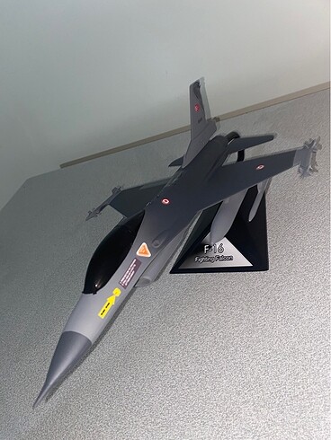  Beden Renk F-16 maket uçağı