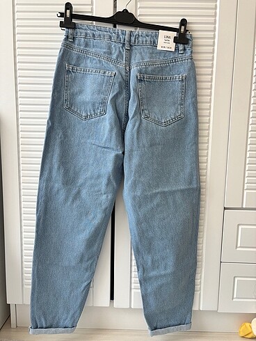 38 Beden Mom Jeans