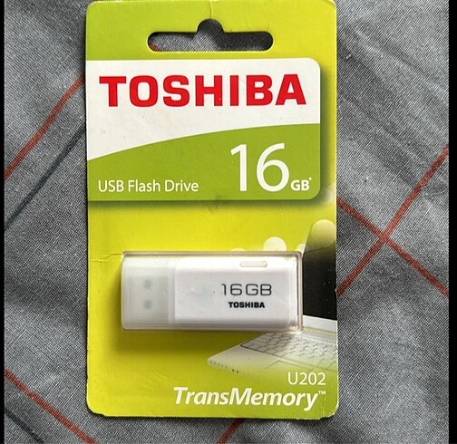Sıfır paketinde 16 gb toshıba orijinal ürün