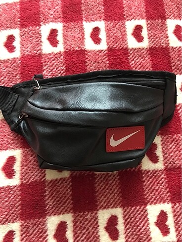  Beden Nike çapraz bel çantası