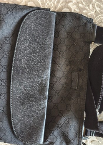 Gucci Siyah Monogramli Omuz Cantasi