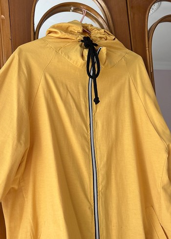 Sarı Midi Boy Rahat Kesim Yağmurluk - Görsel 5