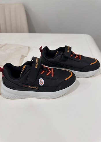 Kinetix Renkli Erkek Çocuk Spor Ayakkabı Velcro