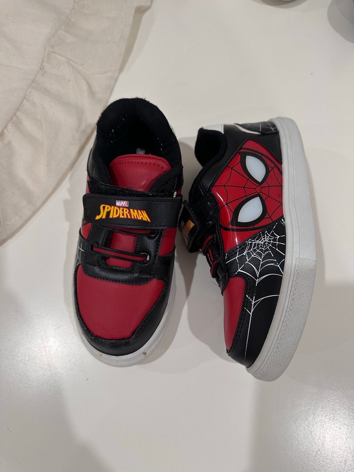 Örümcek Adam Baskılı Kırmızı Erkek Çocuk Spor Ayakkabı - Görsel 2