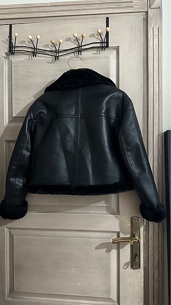 s Beden siyah Renk H&M kürklü siyah ceket