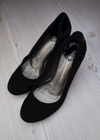 Mammamia Siyah Dolgu Topuklu Stiletto