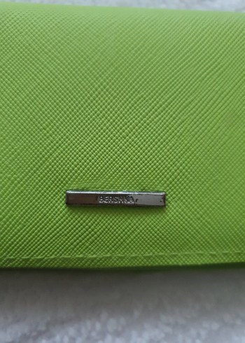 Bershka yeşil cüzdan - Görsel 3