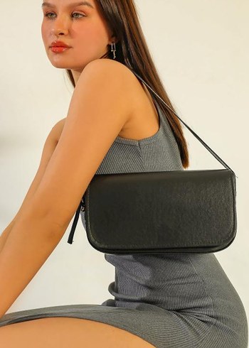 Beden Siyah Deri Minimalist Kadın Çanta