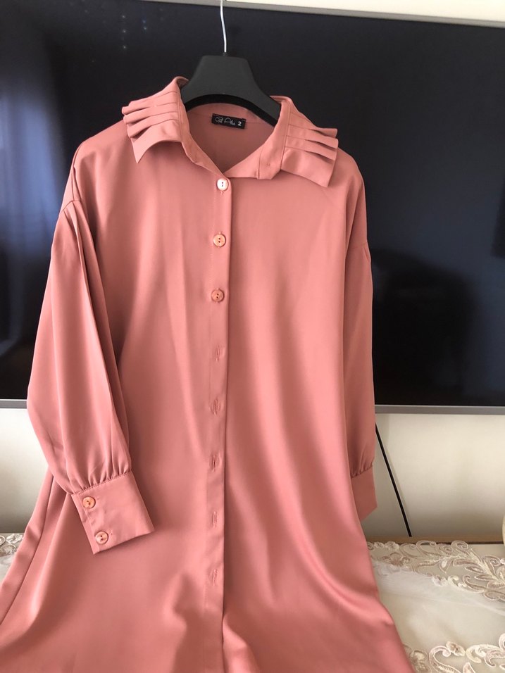 Düğmeli, Uzun Kollu Bej Kadın Bluz 1veya iki defa giyild - Görsel 4