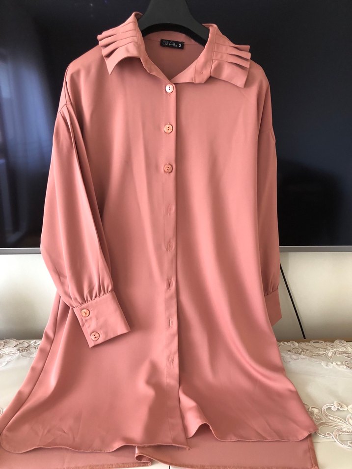 Düğmeli, Uzun Kollu Bej Kadın Bluz 1veya iki defa giyild - Görsel 5