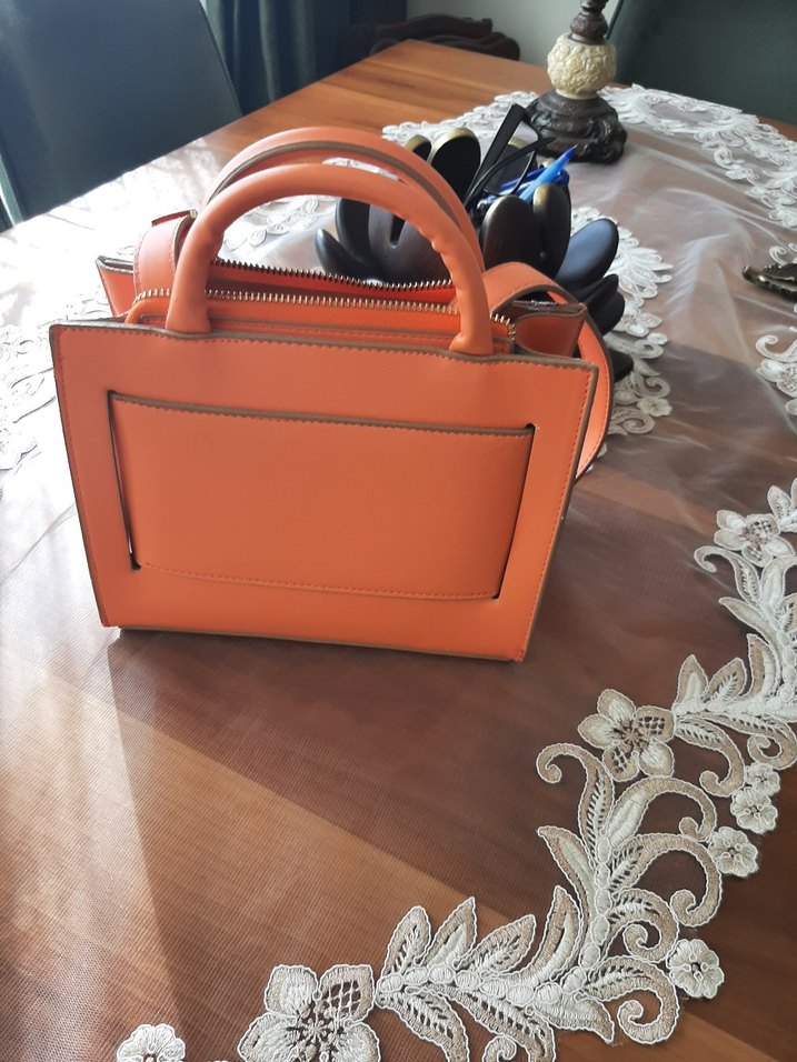 Bej Parlak Deri Tokalı Kadın Çanta - Görsel 4