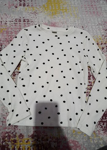 Puantiye Desenli Beyaz Uzun Kollu Kız Tişörtü - Görsel 3