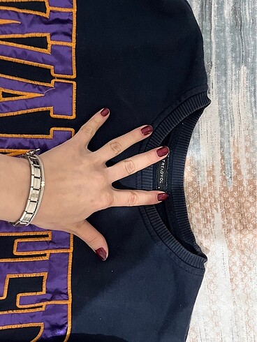 m Beden Crop sweat