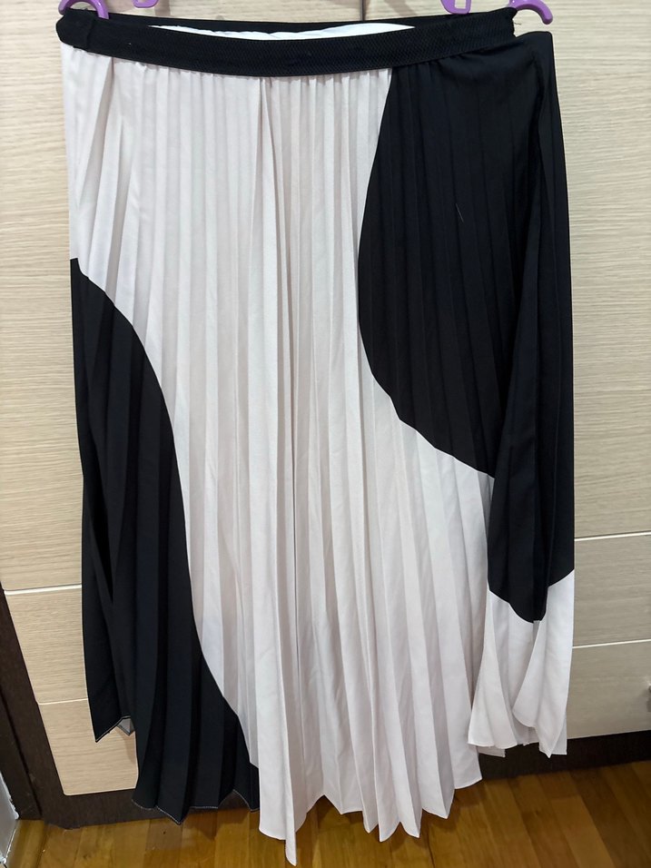 Kadın Siyah Beyaz Pileli Uzun Etek - Görsel 2