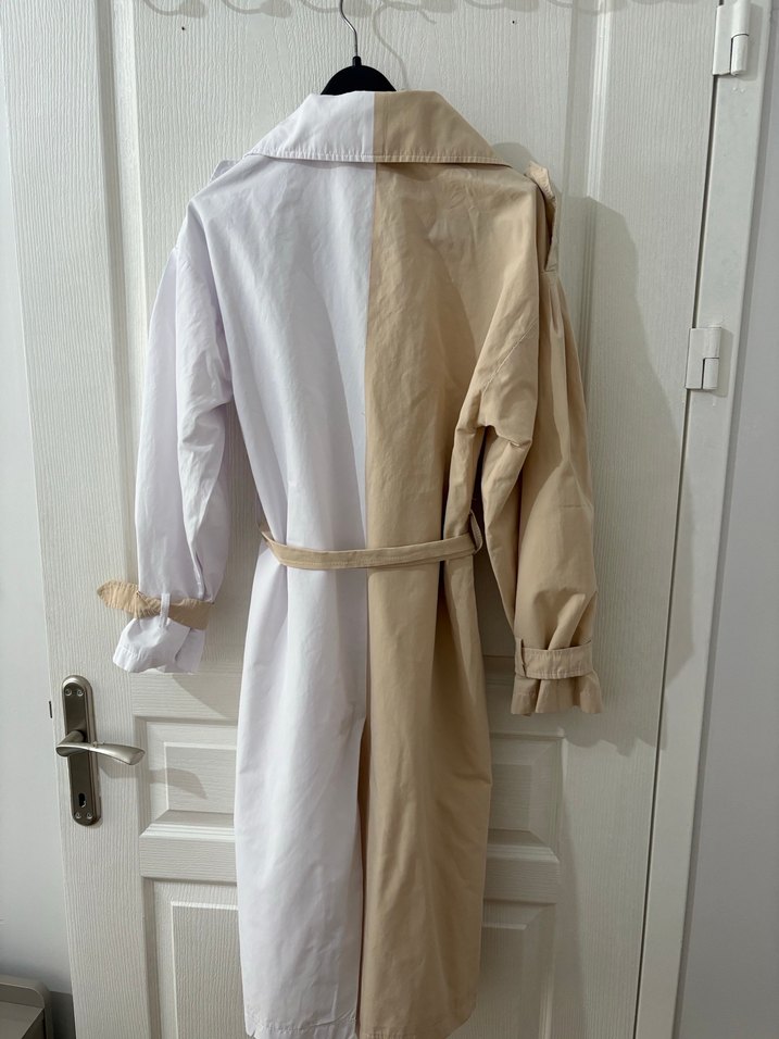 Bej Beyaz Kemerli Midi Trençkot - Görsel 2