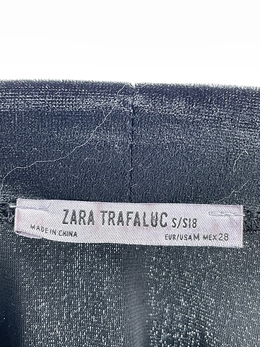 m Beden siyah Renk Zara Bluz %70 İndirimli.