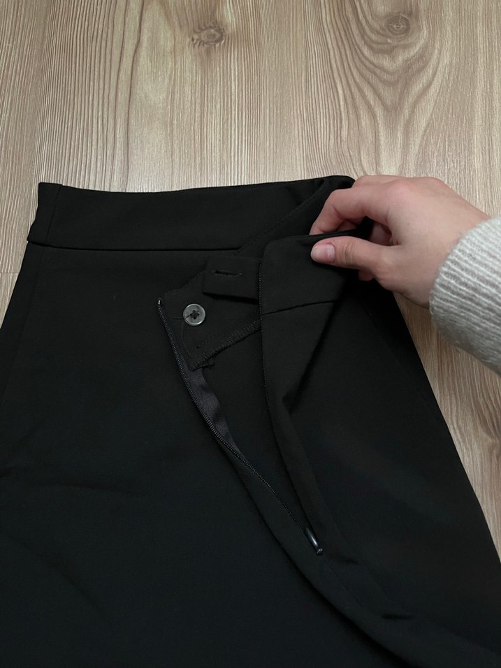 Düz Siyah Mini Etek, Kemerli, Dar Kesim - Görsel 3