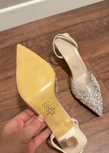 40 Beden Diger Beyaz Boncuk İşlemeli Stiletto Abiye Ayakkabı