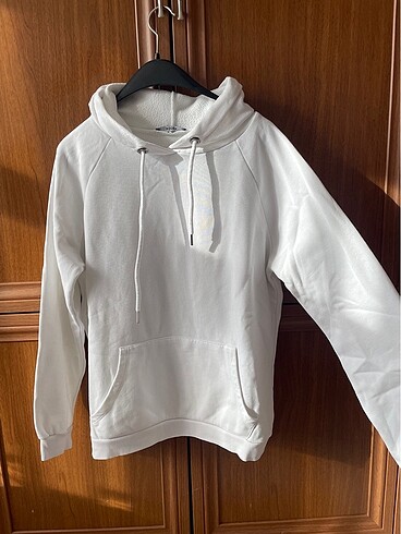 İçi Polarlı Beyaz Kapşonlu Sweatshirt
