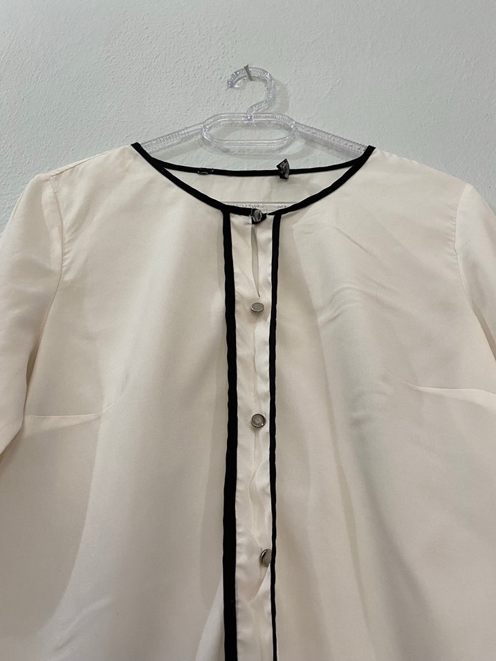 Krem rengi gömlek - Görsel 2