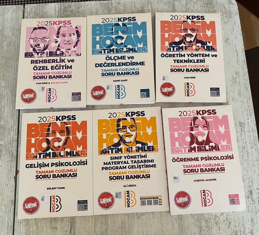 KPSS Tamamı Çözümlü Soru Bankası Seti - Görsel 2