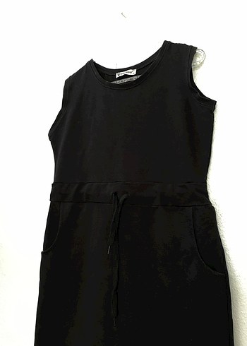 Siyah Elbise - Görsel 4