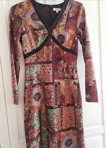 Uzun Kollu, V Yakalı Kahverengi Desenli Triko Elbise - Görsel 2