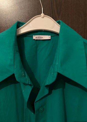 Yeşil Düğmeli Kadın Gömlek - Görsel 3