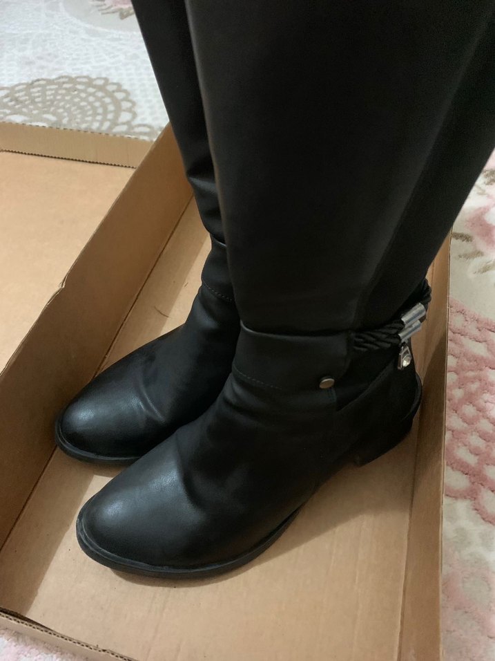 Kadın Siyah Deri Tokalı çizme - Görsel 2