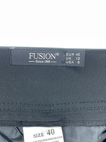 40 Beden siyah Renk PreLoved Kısa Salopet %70 İndirimli.