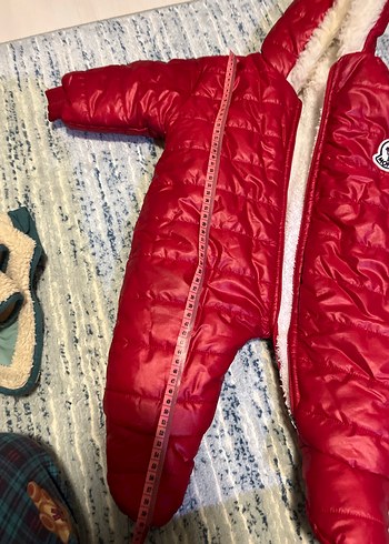 Kız Bebek Kırmızı Kürklü Kapüşonlu Tulumu - Görsel 3