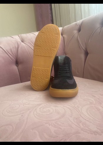 Küp bir numara fabrika siyah bot - Görsel 4