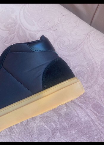 Küp bir numara fabrika siyah bot - Görsel 3