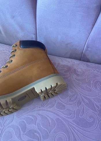 43 numara John May taba bot - Görsel 3