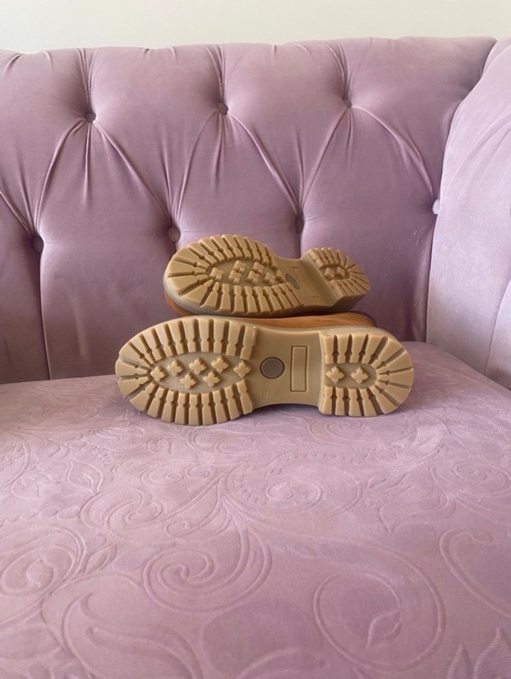 43 numara John May taba bot - Görsel 4